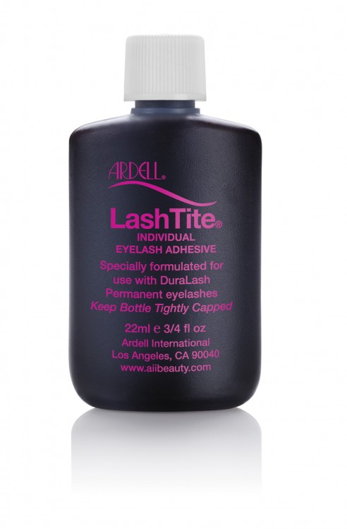 Černé lepidlo pro aplikaci trsů řas Ardell Lash Tite Dark 22, 5 ml Černé lepidlo pro aplikaci trsů řas Ardell Lash Tite Dark 22, 5 ml - Péče o ruce Umělé řasy a trsy Řasy trsové Ardell