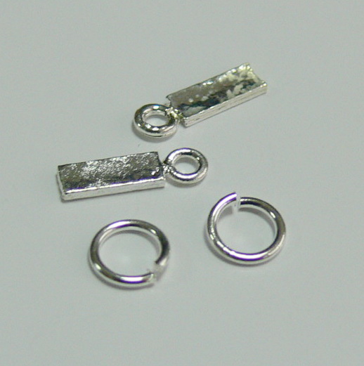 Piercing 590-01 ozdoby na nehty 2 ks Piercing 590-01 ozdoby na nehty 2 ks - Péče o ruce Zdobící nálepky a obtisky na nehty Piercing na nehty