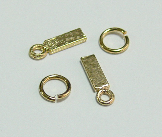 Piercing 590-02 ozdoby na nehty 2 ks Piercing 590-02 ozdoby na nehty 2 ks - Péče o ruce Zdobící nálepky a obtisky na nehty Piercing na nehty