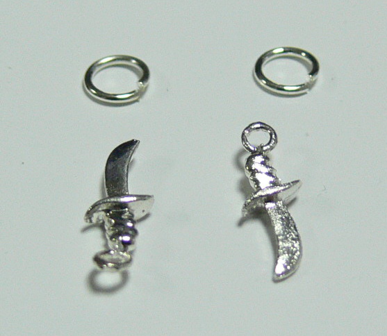 Piercing 590-09 ozdoby na nehty 2 ks Piercing 590-09 ozdoby na nehty 2 ks - Péče o ruce Zdobící nálepky a obtisky na nehty Piercing na nehty