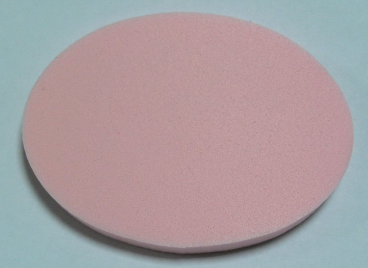 Houbička na make up ovál 80x60 mm Houbička na make up ovál 80x60 mm - Péče o ruce Kosmetika WZ cosmetic Kosmetické pomůcky