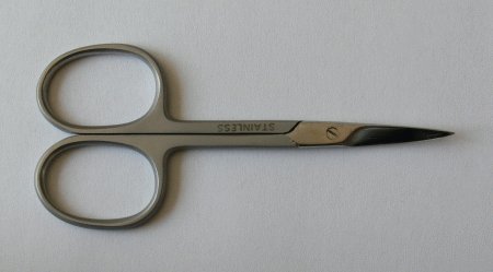 Nůžky na nehty zahnuté 9 cm Nůžky na nehty zahnuté 9 cm - Péče o ruce Kleště a nůžky na nehty a kůži pro manikúru a pedikúru, pinzety, pilníky, atd. Nůžky na nehty a kůži pro manikúru a pedikúru