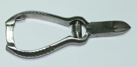Kleště na nehty s pérkem 12 cm Kleště na nehty s pérkem 12 cm - Péče o ruce Kleště a nůžky na nehty a kůži pro manikúru a pedikúru, pinzety, pilníky, atd. Kleště na nehty a kůži pro manikúru a pedikúru