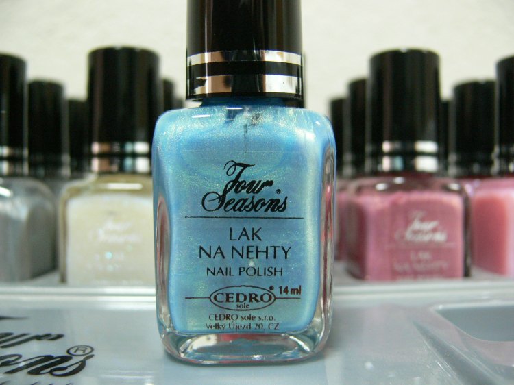 Four Seasons Lak na nehty FS odstín 29 perleťový lak s matovým povrchem 14 ml Four Seasons Lak na nehty FS odstín 29 perleťový lak s matovým povrchem 14 ml - Péče o ruce Laky na nehty Laky na nehty Cedro - Four Seasons