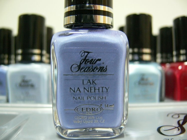 Four Seasons Lak na nehty FS odstín 47 perleťový lak s matovým povrchem 14 ml Four Seasons Lak na nehty FS odstín 47 perleťový lak s matovým povrchem 14 ml - Péče o ruce Laky na nehty Laky na nehty Cedro - Four Seasons