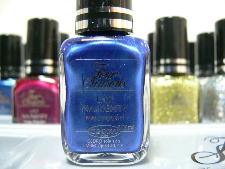Four Seasons Lak na nehty FS odstín 57 perleťový lak 14 ml Four Seasons Lak na nehty FS odstín 57 perleťový lak 14 ml - Péče o ruce Laky na nehty Laky na nehty Cedro - Four Seasons